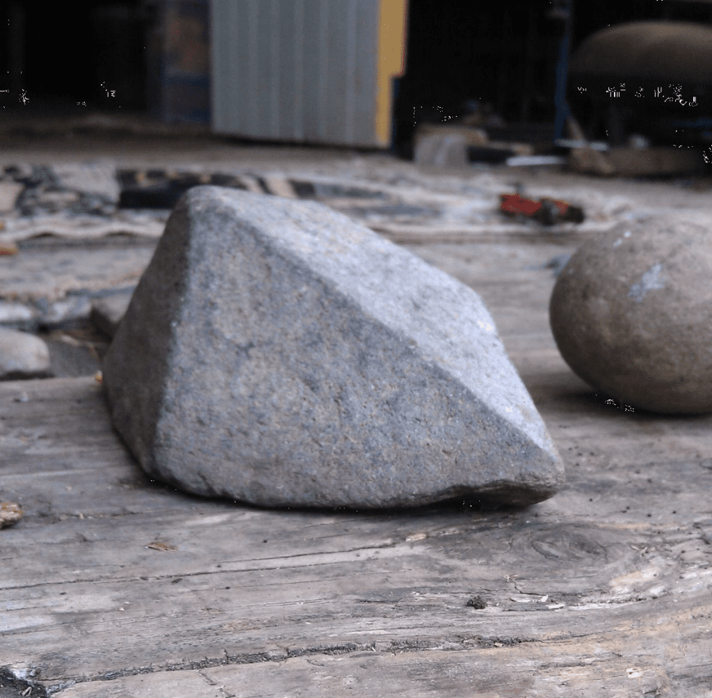 Figure 14 (Pyramid rock capstone used southern circle)