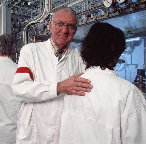 Prominent Scientist Sounds The Alarm On Geoengineering - J Marvin Herndon PhD