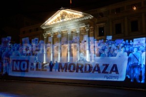 We Are Not Crime – Thousands Protest Spain’s Gag Law As Holograms (VIDEO)