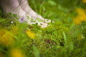 Conscious Connection – A Practical Guide To Grounding Your Energy - Earthing Barefoot