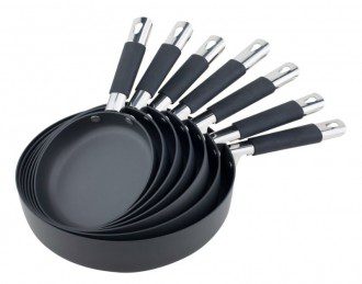 non stick pans 02