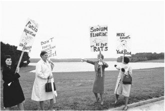 Fluoride - The Only Drug Deliberately Added to Your Water Supply - Citizens protesting fluoridation of New York City's water supply in 1965 (Bettmann)