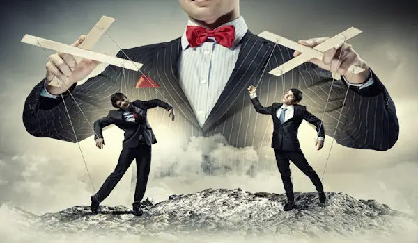 7 Out of 10 Americans Agree That Economy is Rigged Against Them FB
