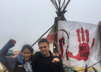 actor-mark-ruffalo-arrives-at-standing-rock-as-conflict-escalates-with-militarized-police