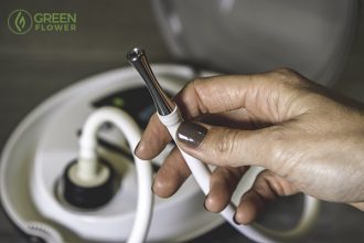 how-cannabis-treats-asthma-vaporizing