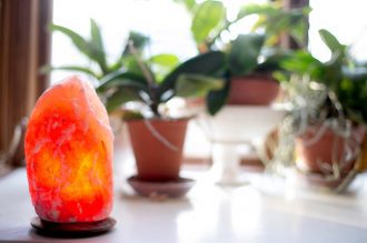 why-you-should-have-a-himalayan-crystal-salt-lamp-in-every-room-of-your-house