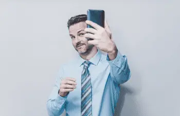 Wealth and Social Media Breed Narcissism and Lack of Empathy, Says New Research 5